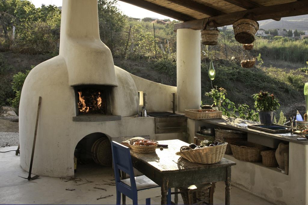 B&B Al Salvatore Di Lipari Kültér fotó