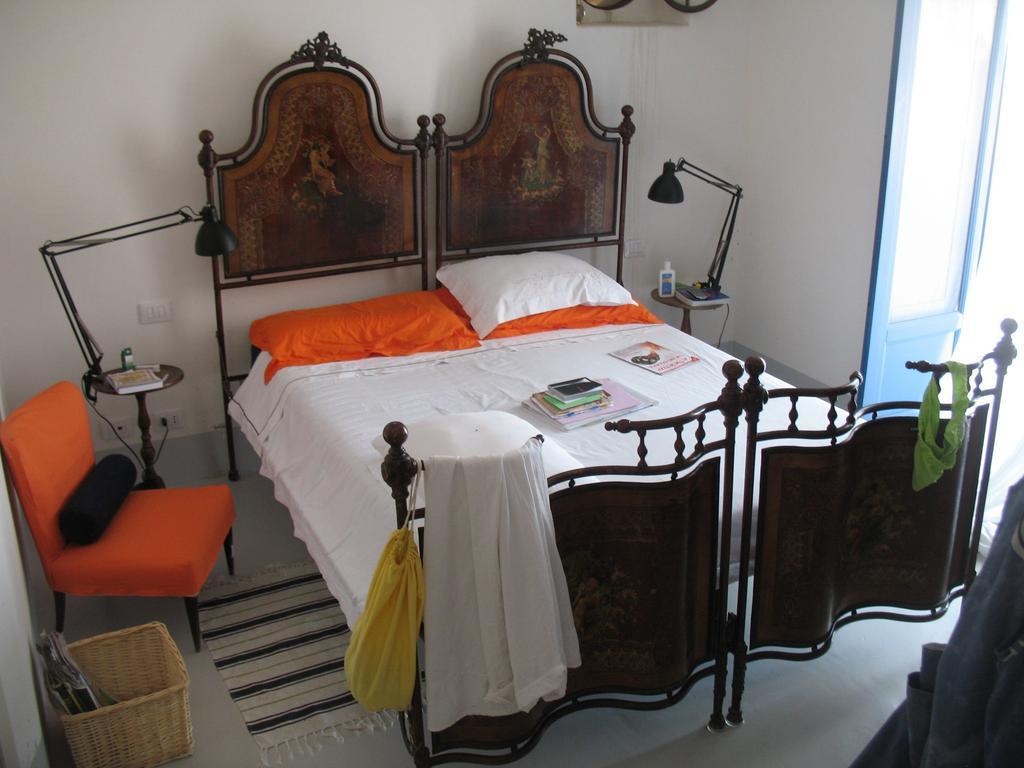 B&B Al Salvatore Di Lipari Szoba fotó